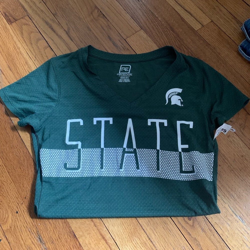 MSU “dri-fitish” material top NWT